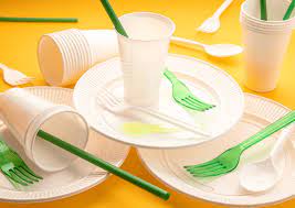 Read more about the article Calls for biodegradable plastics to be banned as well as single use cutlery in England