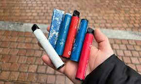 Read more about the article First Scottish council to support a ban on single-use vapes