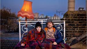 You are currently viewing Married couple sleeping on roof in desperate raise fund for street solar panels from living fee crisis and climate crisis